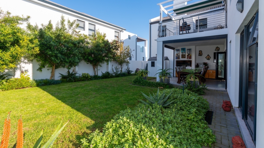 4 Bedroom Property for Sale in Shelley Point Western Cape